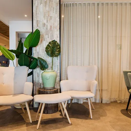 Otel Helios By Cw Collection 4*