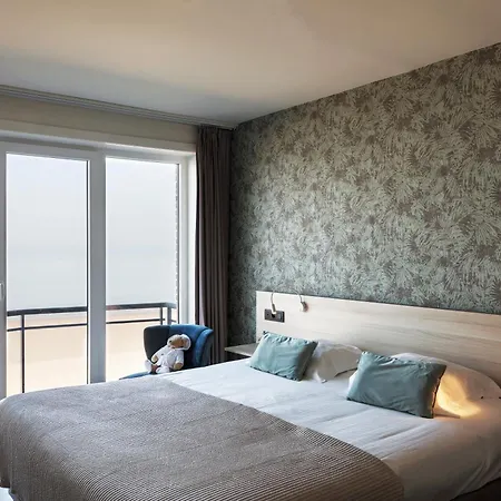 Helios By Cw Collection Otel 4*