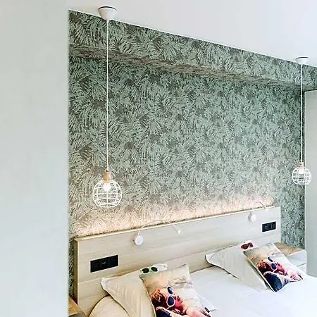 Helios By Cw Collection Otel