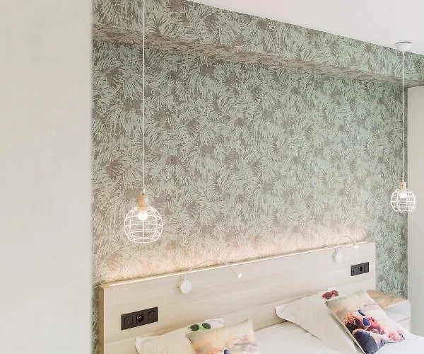 Hotel Helios By Cw Collection