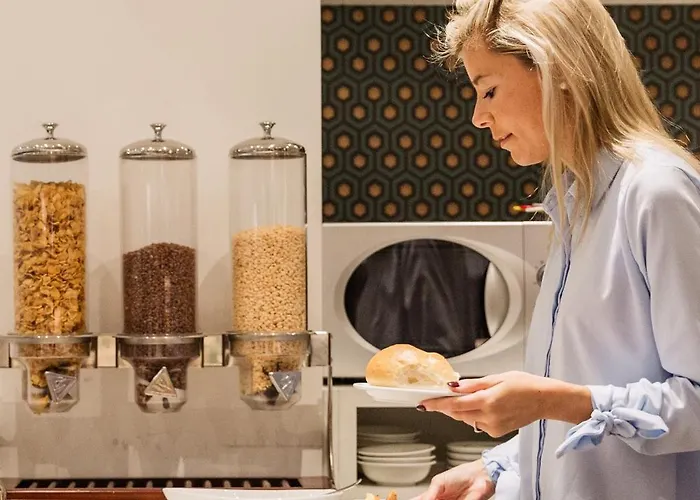 Helios By Cw Collection Hotel 3*