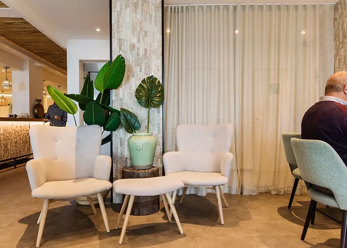 Hotel Helios By Cw Collection 3*