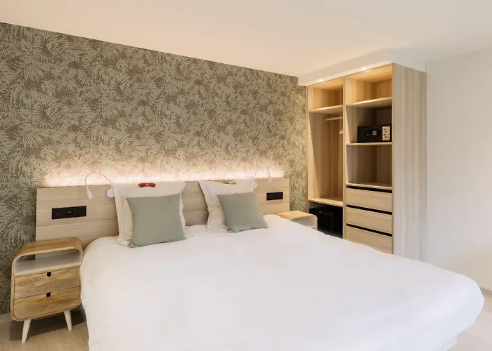 Helios By Cw Collection 4*