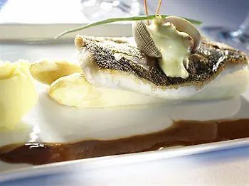 Hotel Helios By Cw Collection 3*